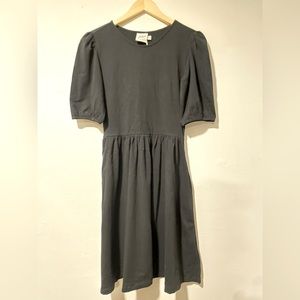 Black bubble sleeve midi dress